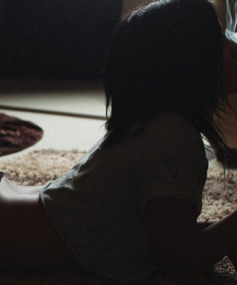 Мои нежные руки с легкостью разгадают все твои секреты, а губки наполнят твою жизнь страстью. Мне жить в Москве - это значит быть настоящей горожанкой, знающей все его тайны и достопримечательности. Вместе мы создадим неповторимую атмосферу, где твои фантазии станут реальностью. Позволь мне удовлетворить все твои желания и исполнить самые смелые фантазии. Мои услуги широки и разнообразны, позвони мне и узнай больше. 🌟✨😘 9566, 38 лет